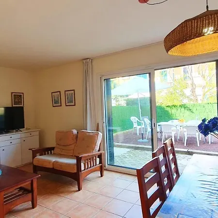 Casa Mas Pinell 93 Holiday home *